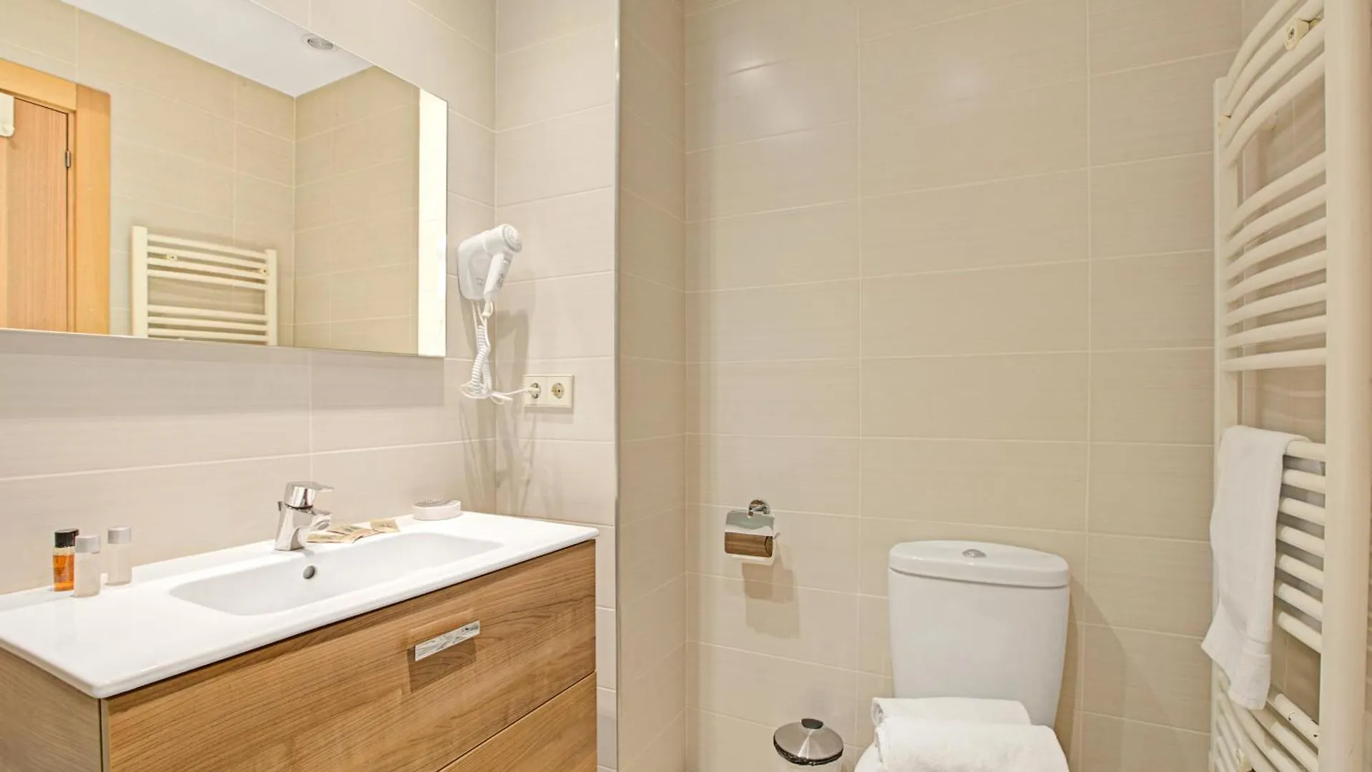 El Tarter Spacious Ski Apartment - Happy Rentals